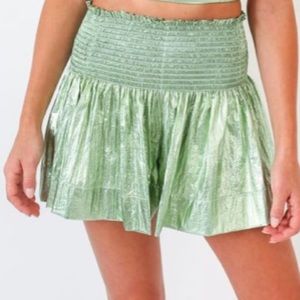 Koch metallic mint Erica skirt / shorts size S